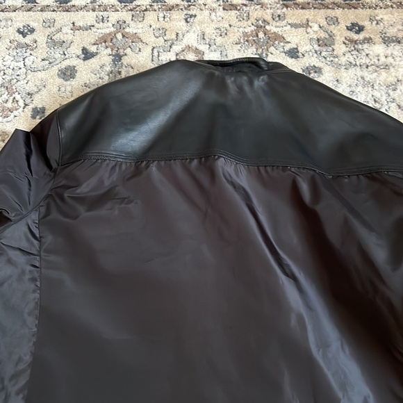 Mens DKNY bomber size L - Picture 6 of 6